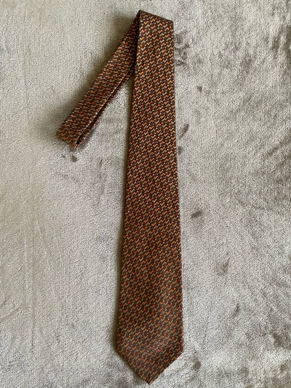 Salvatore Ferragamo Silk Tie – Brown Woven Pattern – Made in Italy